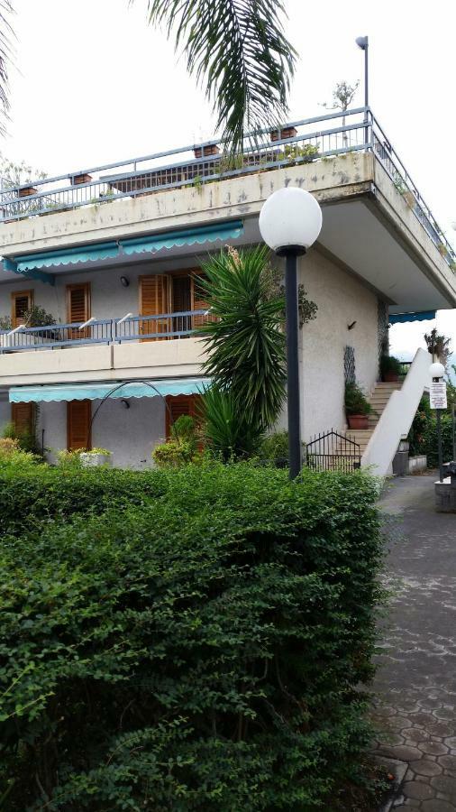 Lovely Apartment Mascali Exterior foto